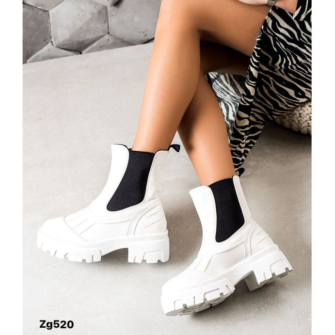 Botin blanco resorte negro suela 5cm  UK68  C-77