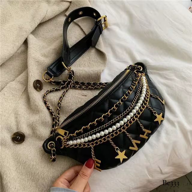 Riñonera negra detalle perlas cadenas doradas  26cm*  11cm   BL04#  C-B