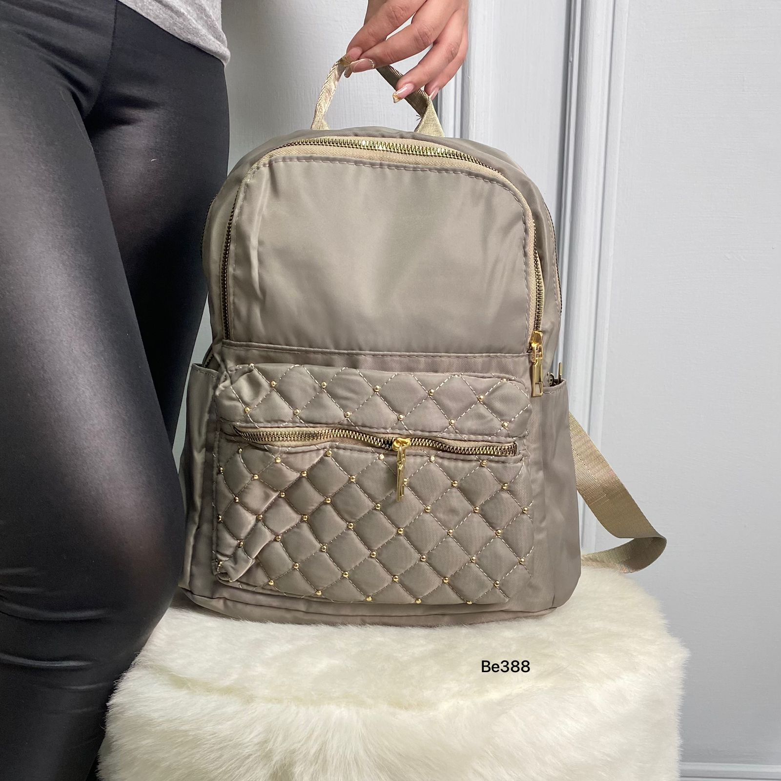 Morral gris apliques dorados  30cm*  33cm   1156  C-B