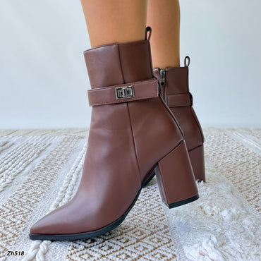 Botin café detalle plomo tacon 8cm    HX3356-B0202