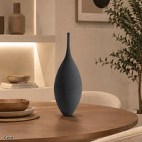 Florero negro tipo botella alto ceramica  12cm* 12cm* 32cm