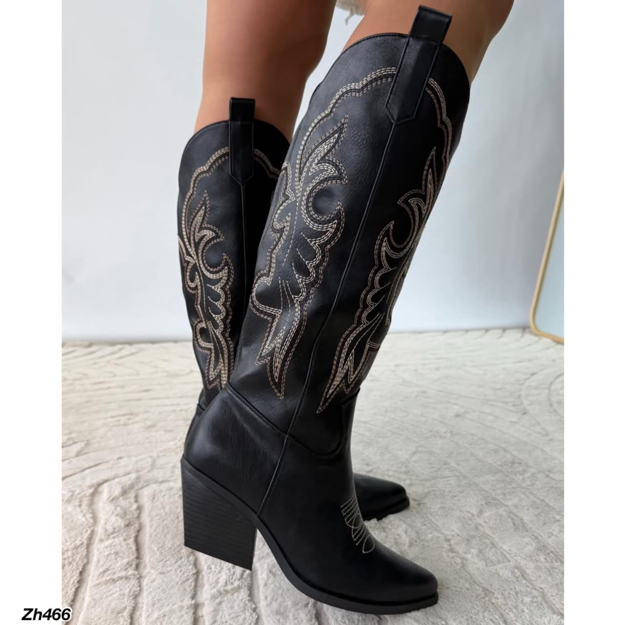 Bota texana negro detalles tacon 7cm   J31  C-146