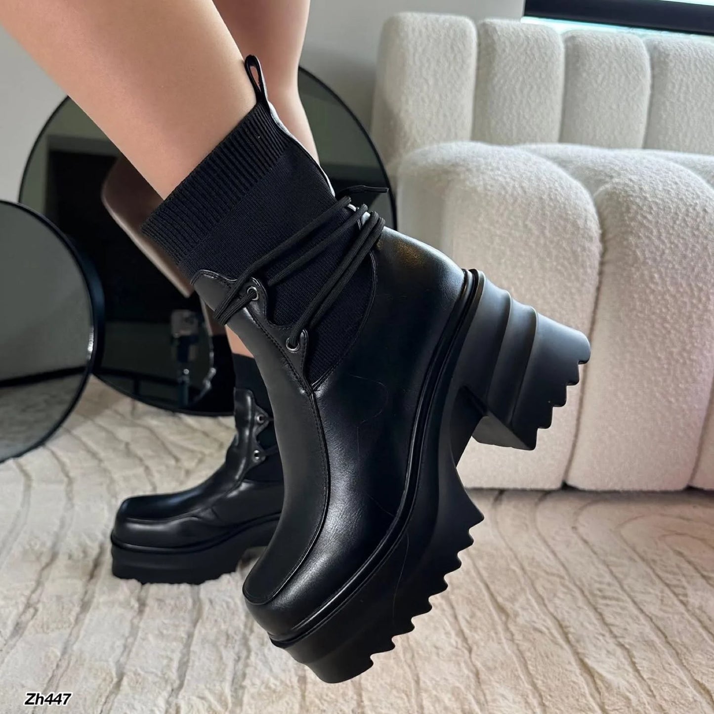 Botin negro resorte detalle cordon tacon 9cm suela 5cm HX3292-B0100