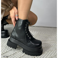 Botin negro plataforma 7cm  HX3140-B9522