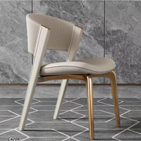 Silla de comedor en policuero beige y patas doradas  52cm* 65cm* 82cm