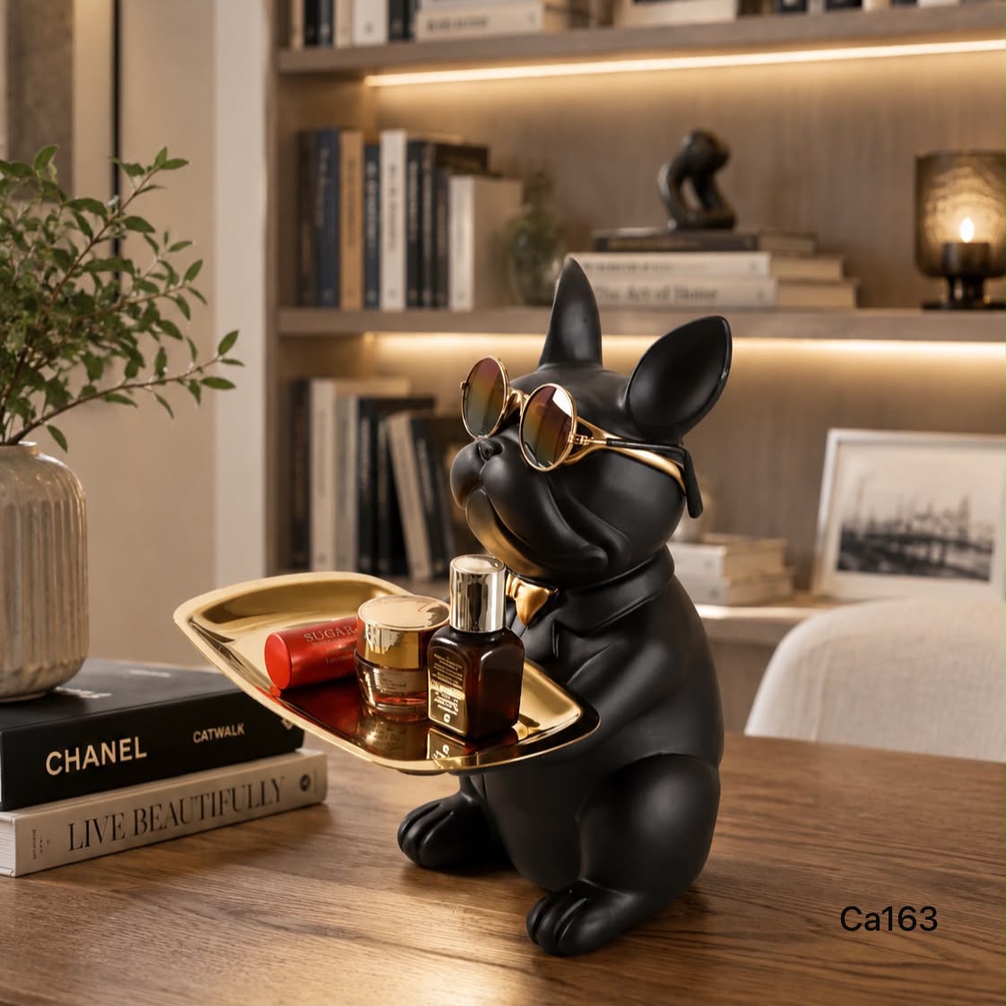 Articulo decorativo perro sentado negro bandeja en las manos 24cm* 19cm* 20cm
