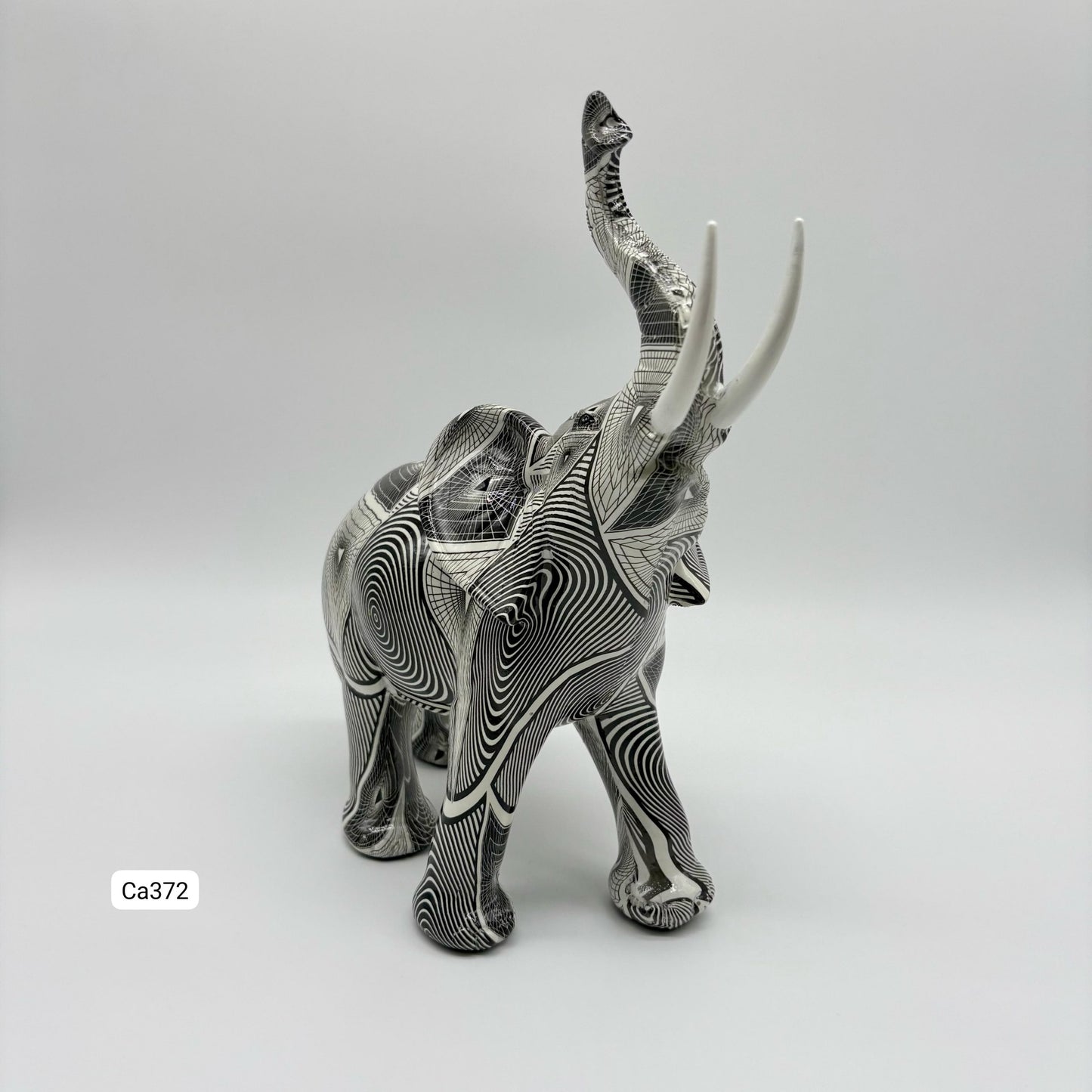 Articulo decorativo elefante estampado negro-blanco 20cm* 9,5cm* 25,5cm