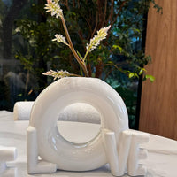 Jarron blanco brillante LOVE  22,5cm* 19cm