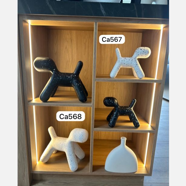 Articulo decorativo perro blanco puntos negro pequeño  19cm* 11.5cm* 16cm