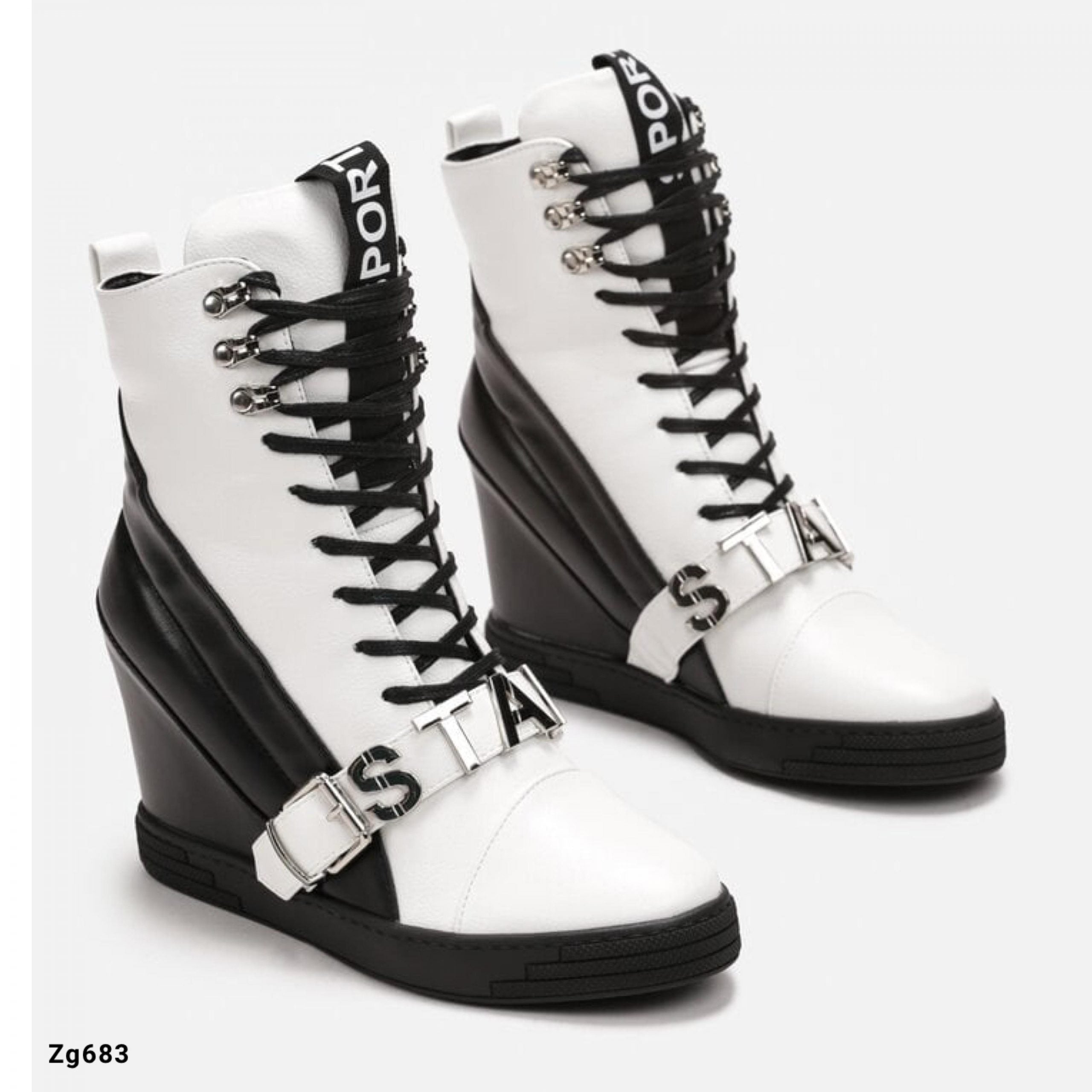 Botin blanco - negro detalles letras plateado tacon interno 10cm  NS375P  C-77