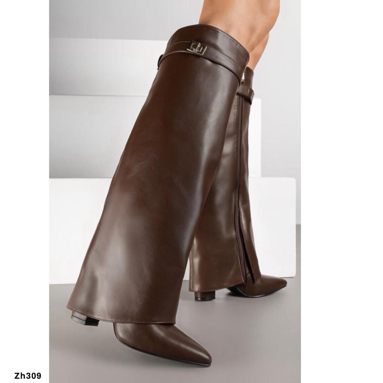 Bota caña alta café doblez detalle dorado tacon 9cm   BM177  C-97