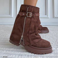 Botin café doblez detalle cierre y correa plateado suela 6cm  HX3372-B0224
