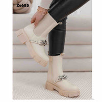 Bota beige aplique cadena suela 3cm  VS-U8FW031