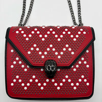 Bolso rojo apliques y cadena plomo  20cm* 7cm* 16cm   C- 23195