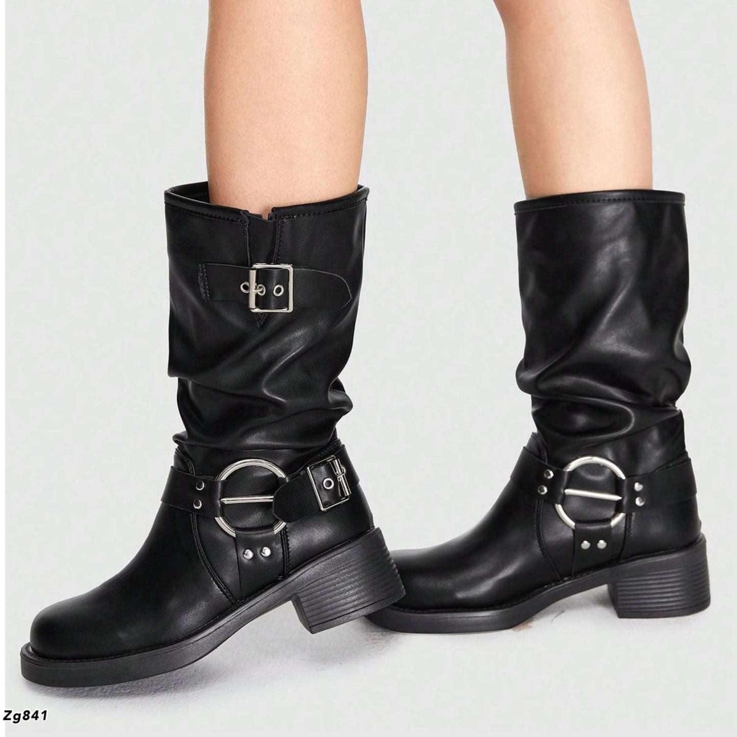 Bota negro detalle correas hebilla plateado tacon 4cm  AA4-AX1597-01  C-8