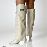 Bota caña alta beige doblez detalle plateado tacon 9cm  255-025