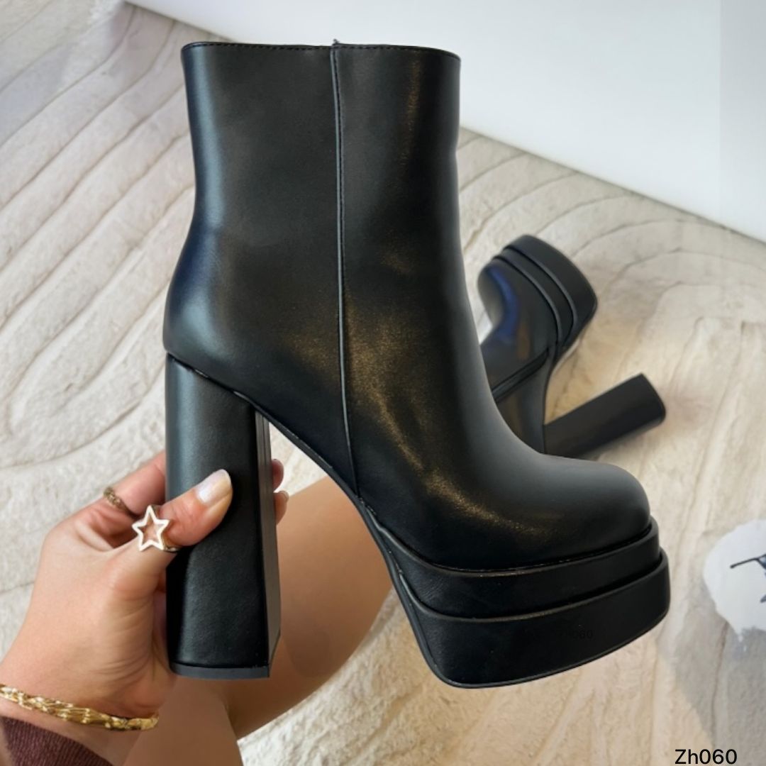 Botin negro plataforma 5cm tacon 14cm  255-037