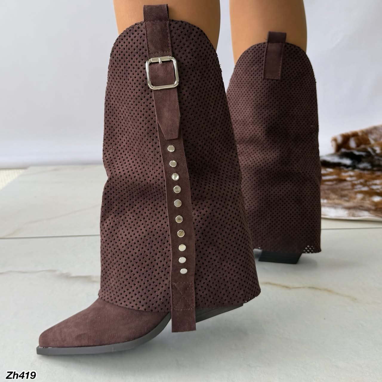 Bota texana café oscuro doblez detalle malla apliques plateado tacon 7cm   YY-93    C-141