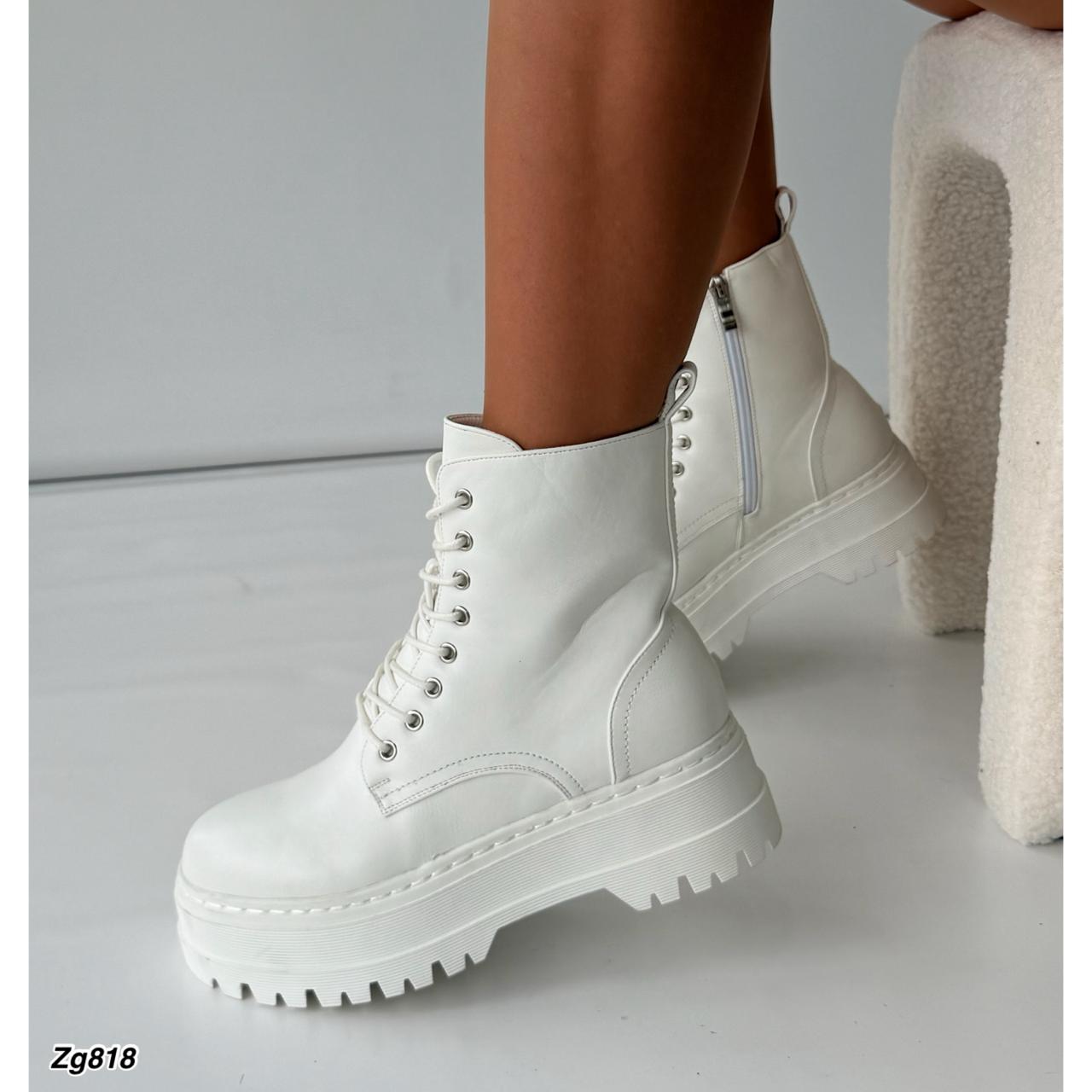 Botin blanco cierre lateral suela 5 cm   IS14-014