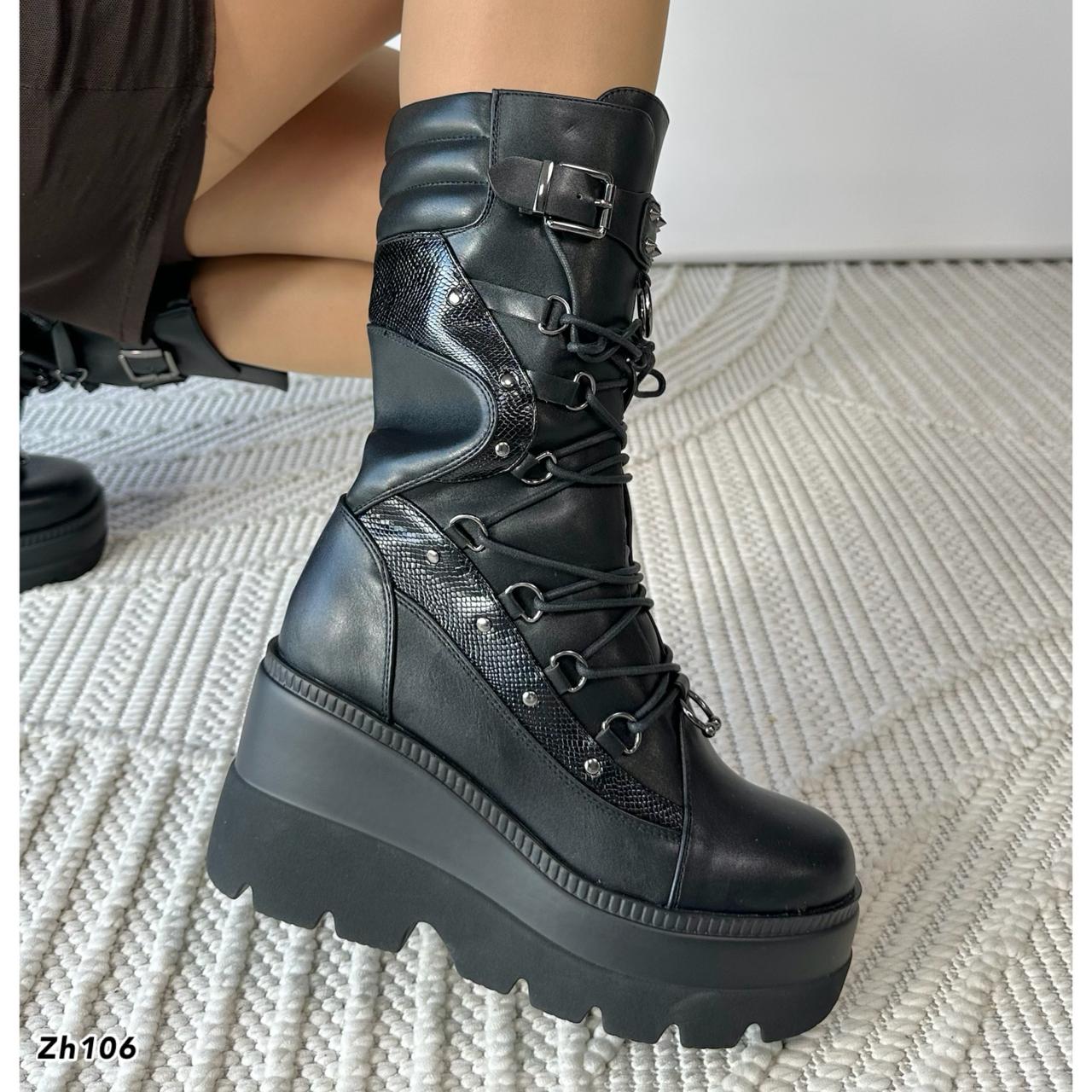 Bota caña media negro apliques puntas plataforma 9cm  255-149