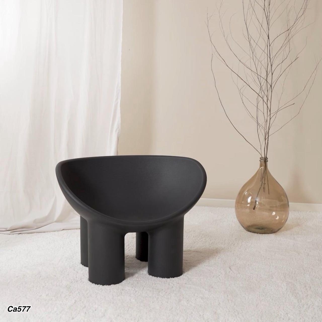 Silla patas de elefante negro  PE  56cm* 83cm* 62cm