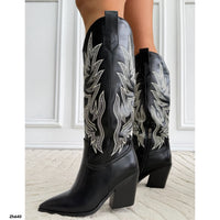 Bota texana negro detalles blanco tacon 9cm  HX3371-B0218