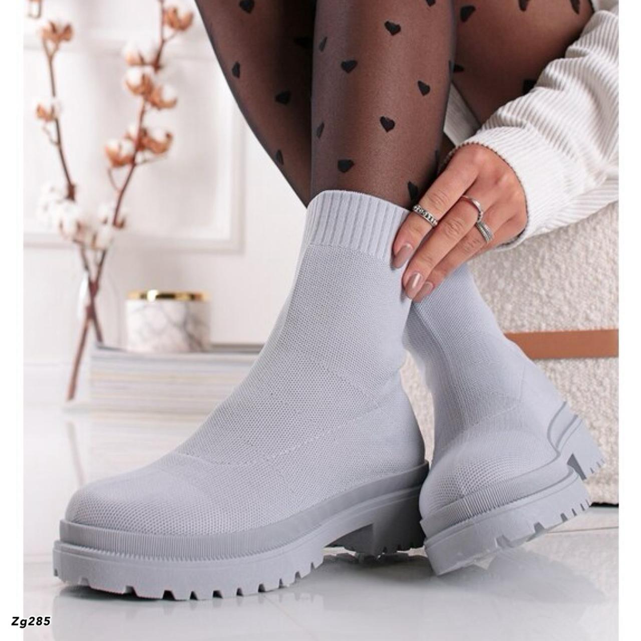 Botin gris tipo media suela 4cm  A-35  C-34
