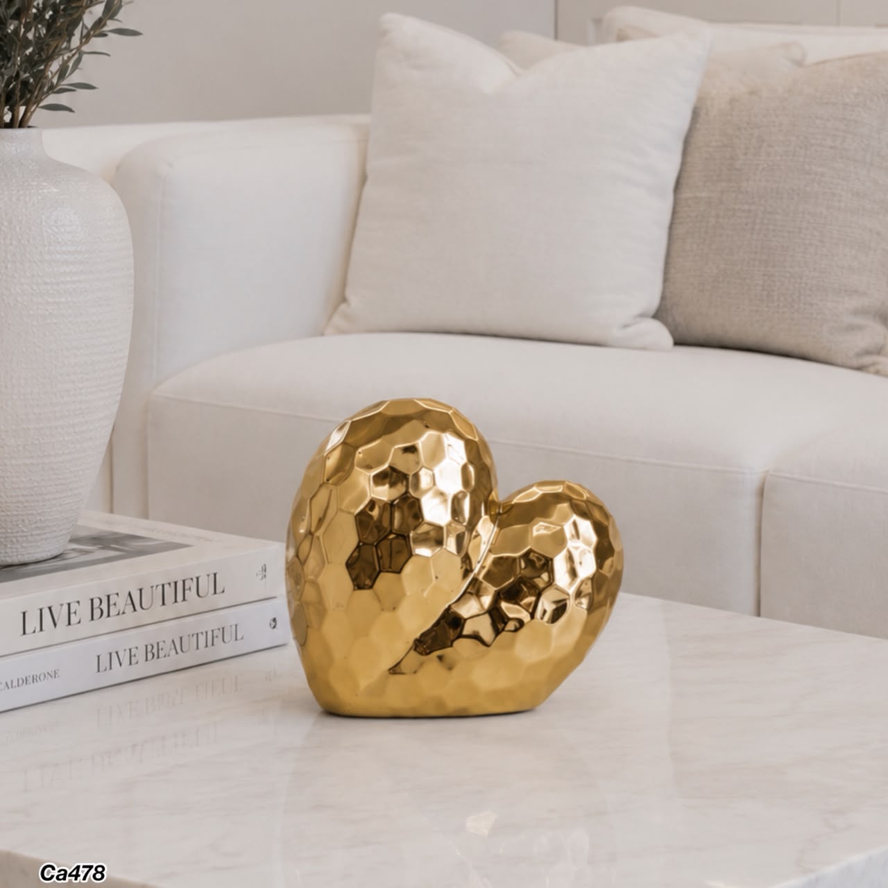 Articulo decorativo corazon dorado  19cm* 9,5cm* 19cm