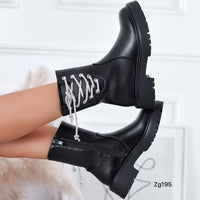 Botin negro cordon apliques brillantes suela 3cm  K142  C-46