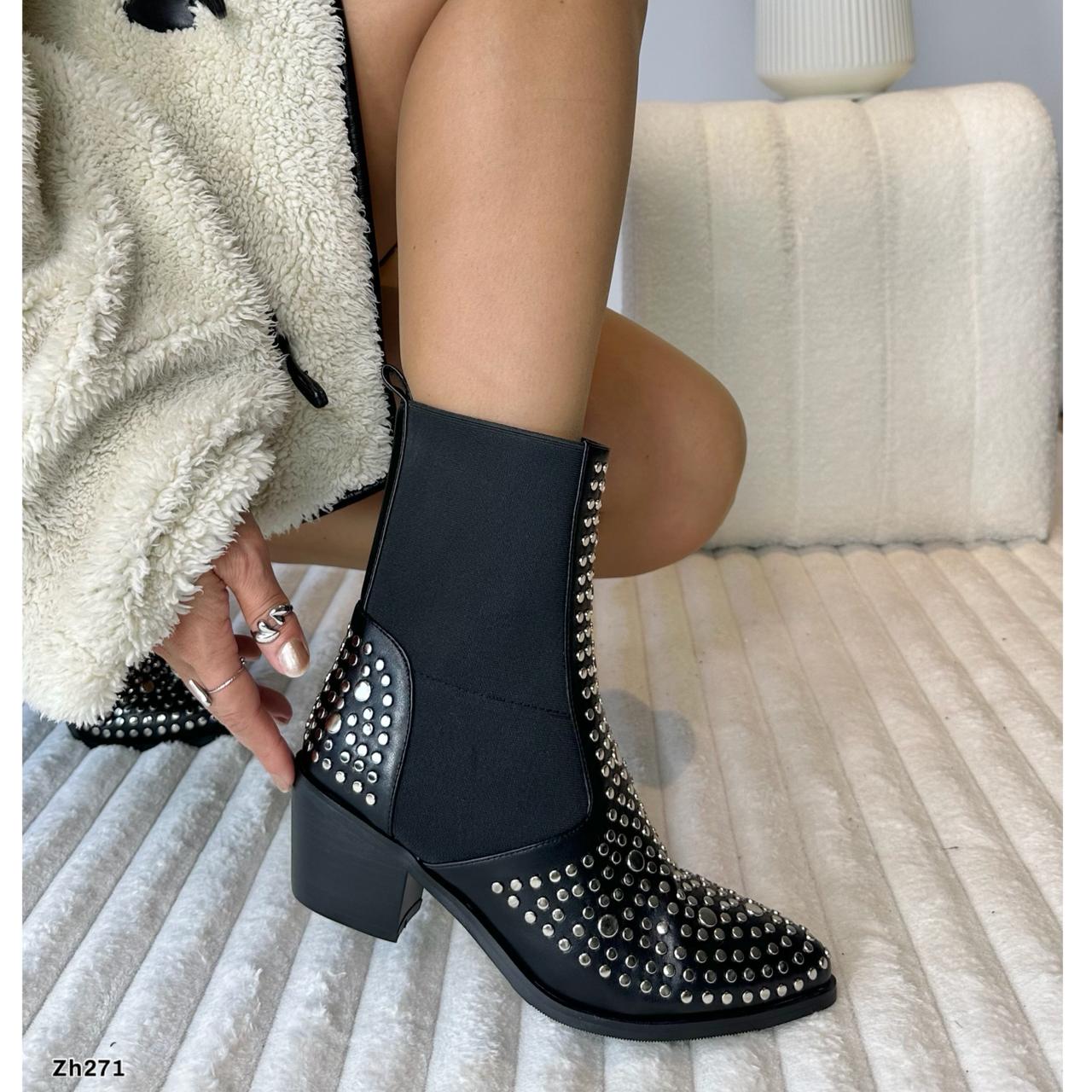 Botin texano negro resorte apliques plateado tacon 6cm  255-079