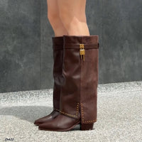 Bota texana café doblez textura apliques dorado tacon 8cm  HX3191-C1793