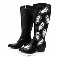 Bota texana negro detalles blanco apliques tacon 7cm 15759 C-9