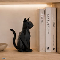 Articulo decorativo gato blanco detalles negro  16cm* 18cm