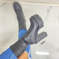 Botin negro plataforma 4cm  tacon 13cm  193-26  C-4