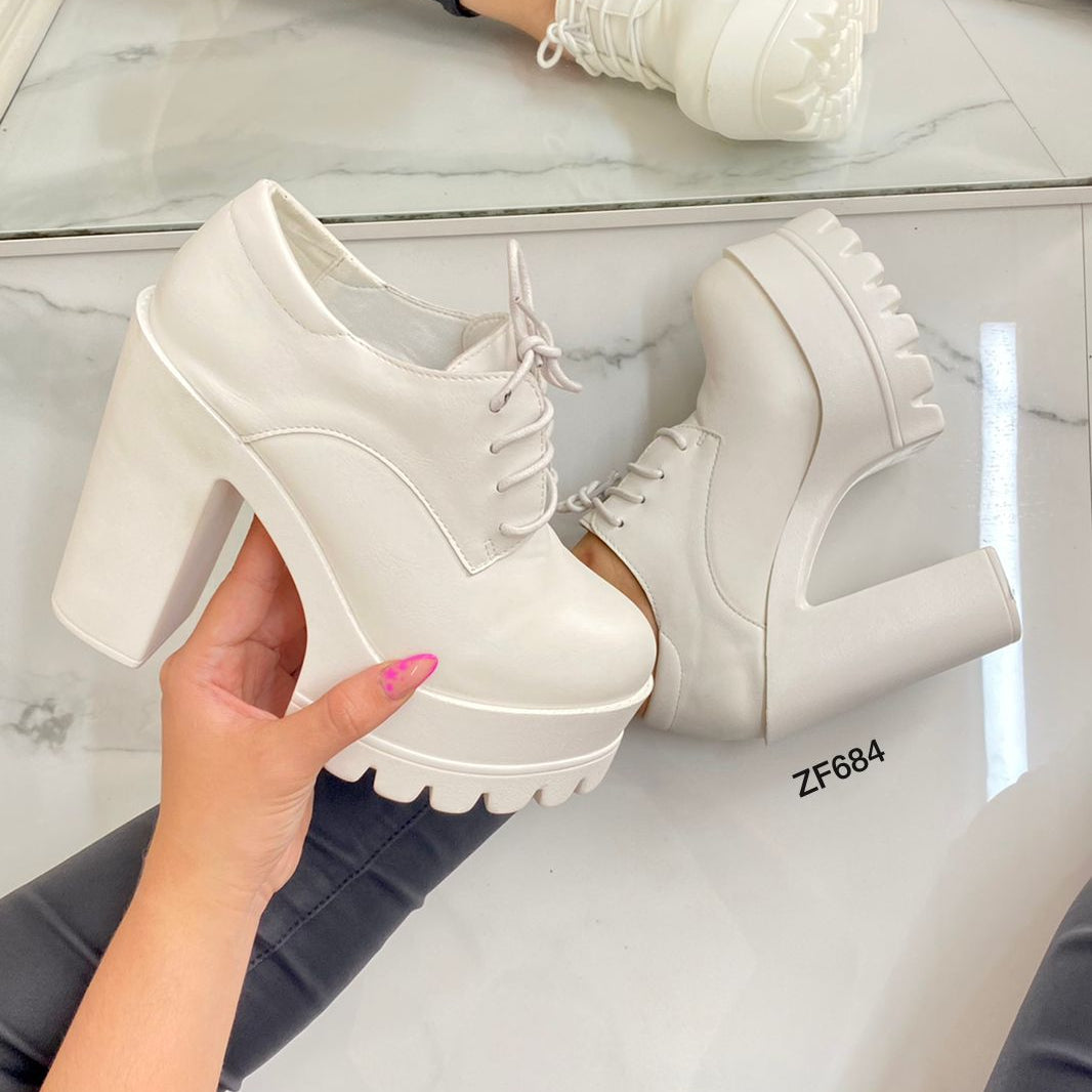 Botin blanco plataforma 5cm tacon 12 cm  519-1  C-3