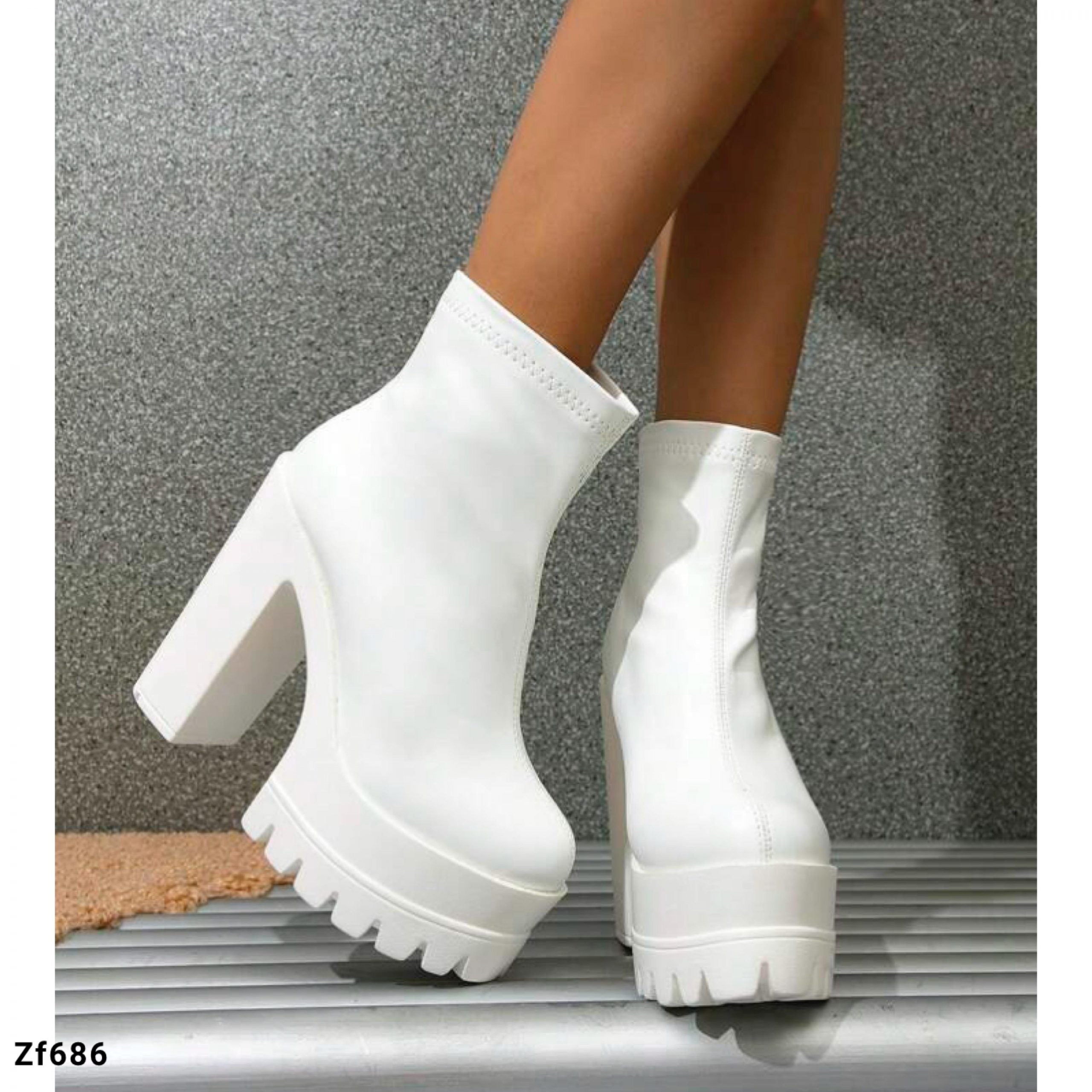 Botin blanco plataforma 4cm tacon 12cm  809-3  C-3