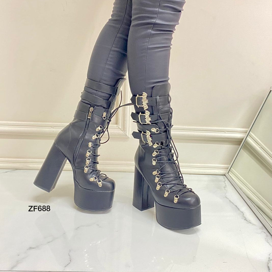 Botin negro hebillas plateadas plataforma 5cm tacon 13cm  V6  C-1