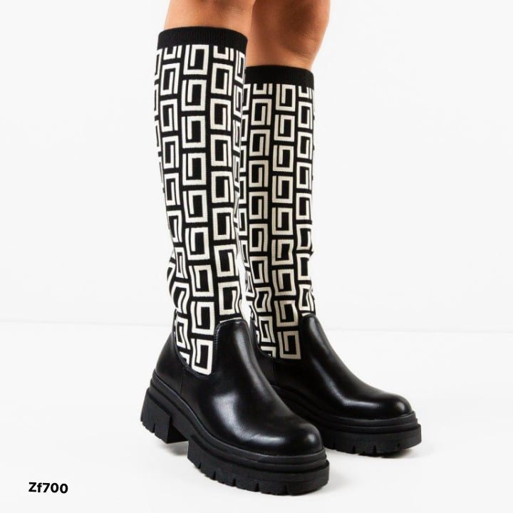 Bota caña alta negra detalles blancos suela 4cm  K6058  C-51