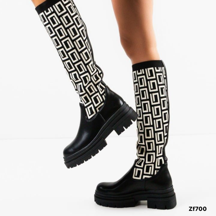 Bota caña alta negra detalles blancos suela 4cm  K6058  C-51