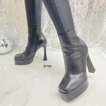 Botin negro tacon 12cm   BKM7561  C-56
