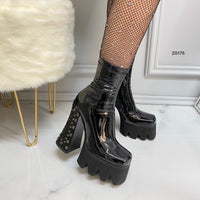 Botin negro charol apliques en tacon 15cm   BTC24#  C-1
