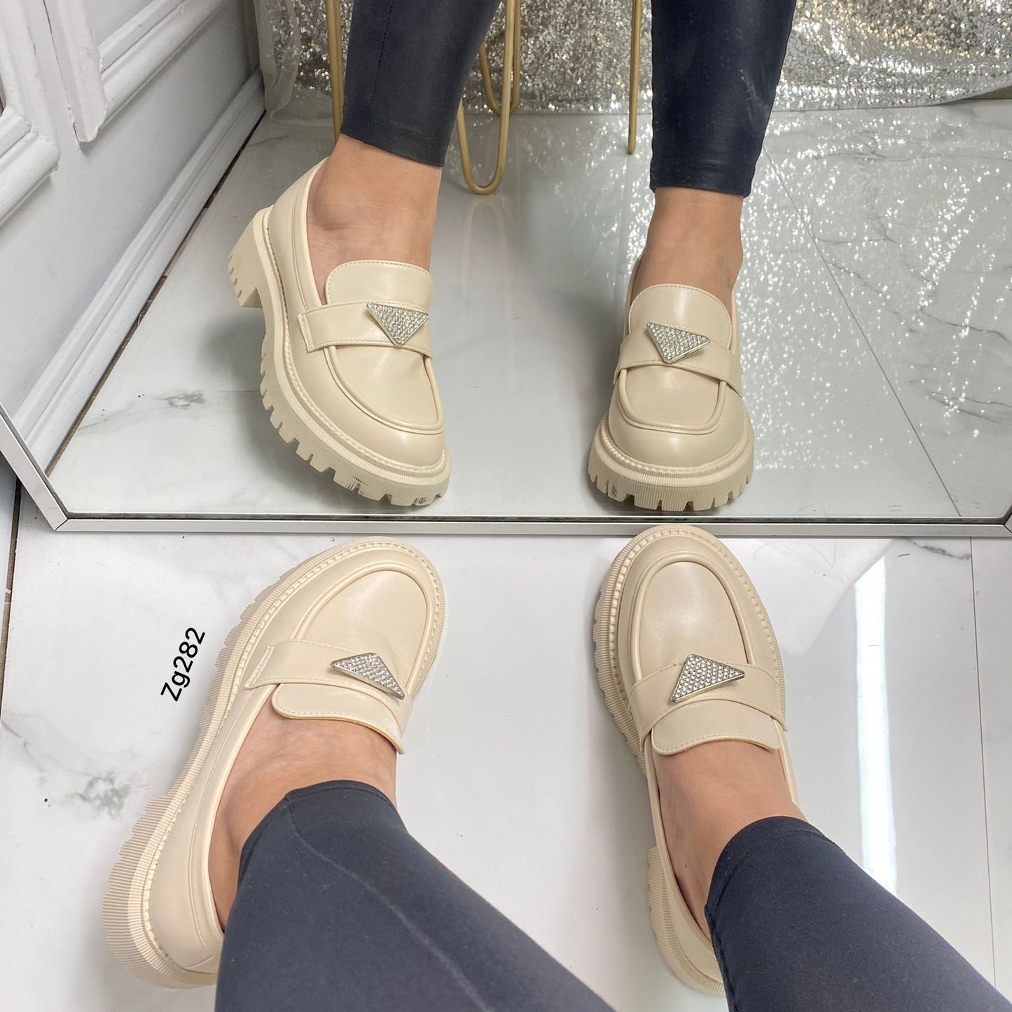 Mocasine beige aplique plateado brillante suela  4cm  NN313 C-30