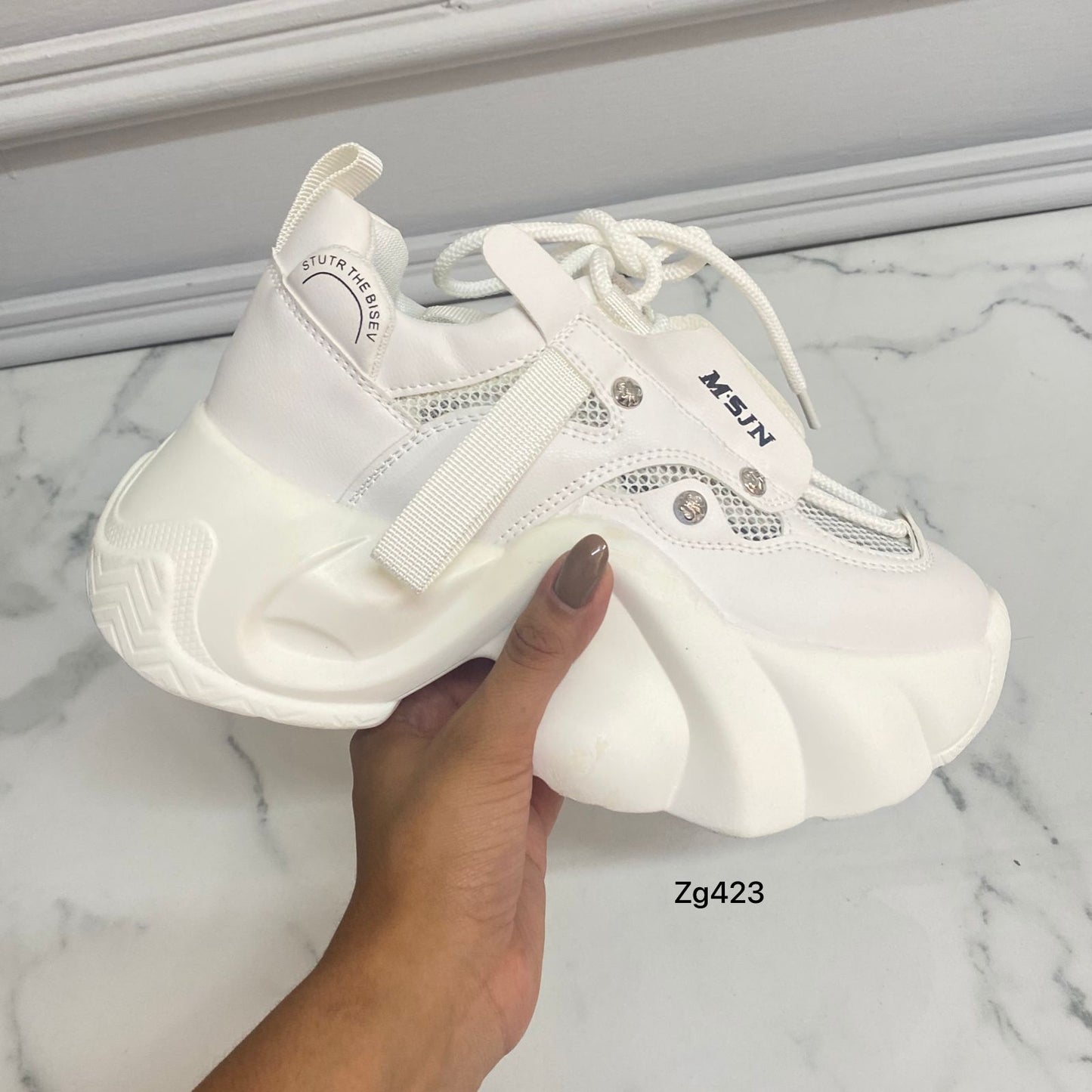 Tenis blanco detalle malla aplique plateado suela plataforma 6cm  339  C-2