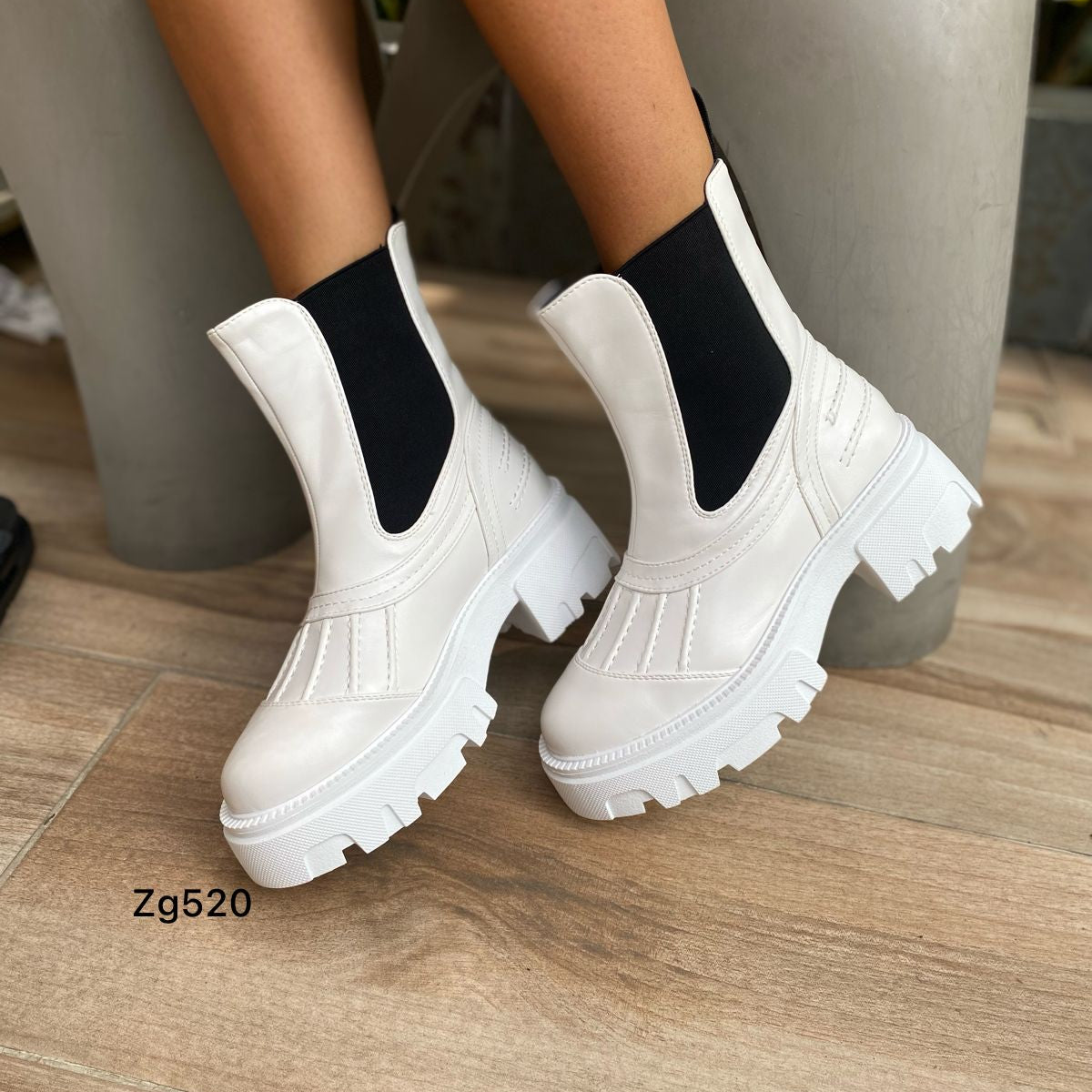 Botin blanco resorte negro suela 5cm  UK68  C-77