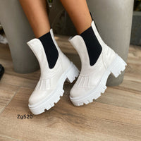 Botin blanco resorte negro suela 5cm  UK68  C-77