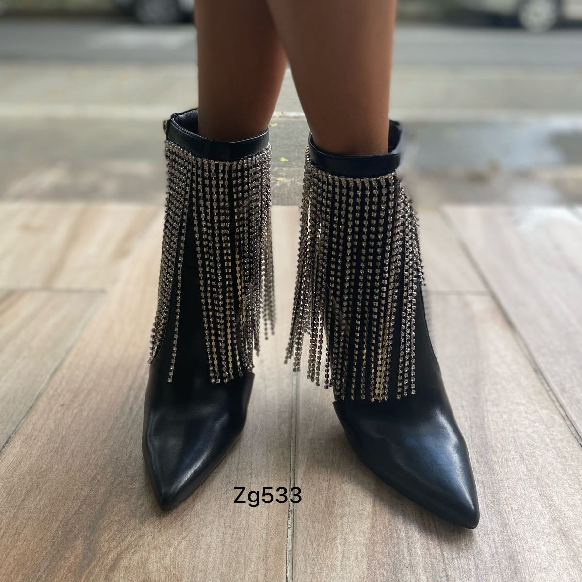 Botin negro apliques brillantes tacon puntilla 10cm  S1757  C-84