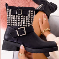 Botin negro detalle correa apliques plateado suela 4cm  RQ56  C-52
