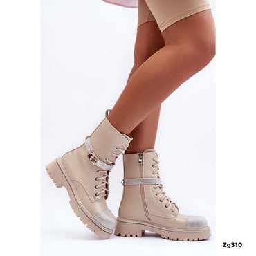 Botin beige detalle apliques plateado correa suela 4cm  52022  C-45