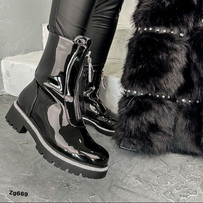 Botin negro charol apliques brillantes cierre frontal suela 4cm  AM7505  C-65