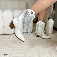 Botin texano blanco detalle corazon lentejuelas plateado  tacon 7cm  IS14-058